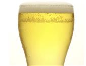啤酒富含硅，适量喝助强健骨骼