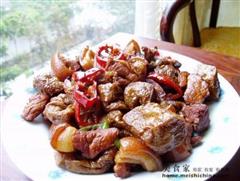 家庭版豆泡红烧肉