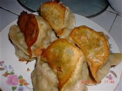 锅贴饺子
