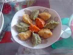 三色双菇鲈鱼饺子
