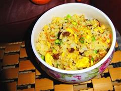 臘腸蘆筍蛋炒飯