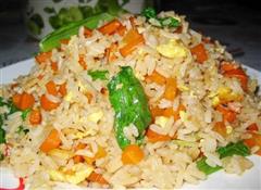 胡蘿卜丁蛋炒飯