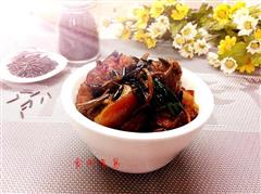菰米茶树菇红烧肉