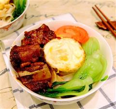 快手早餐-红烧排骨面