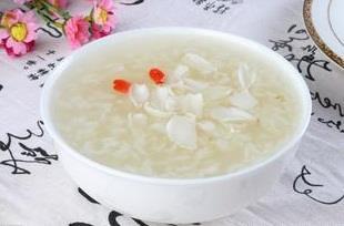 有效缓解孕吐的两道营养粥