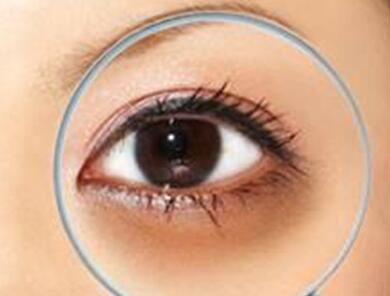 3款平价食物吃掉你的黑眼圈