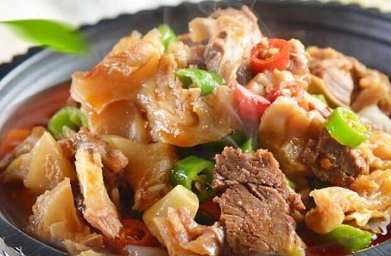 补胶原蛋白吃炖牛腩