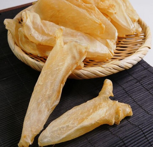 润肤美颜--利水化痰的红豆枇杷炖花胶