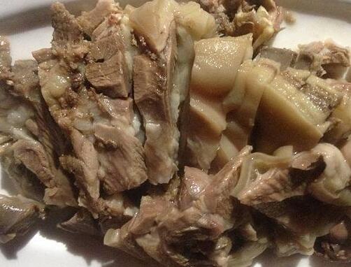 熟羊肉能和何首乌一起吃吗/同吃_熟羊肉和何首乌相克吗