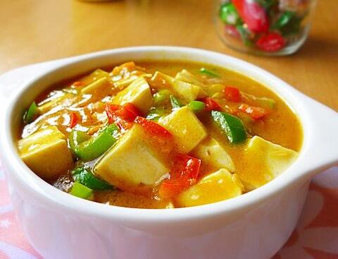 咖喱讲究搭配 鸡肉鱼肉黄金搭配