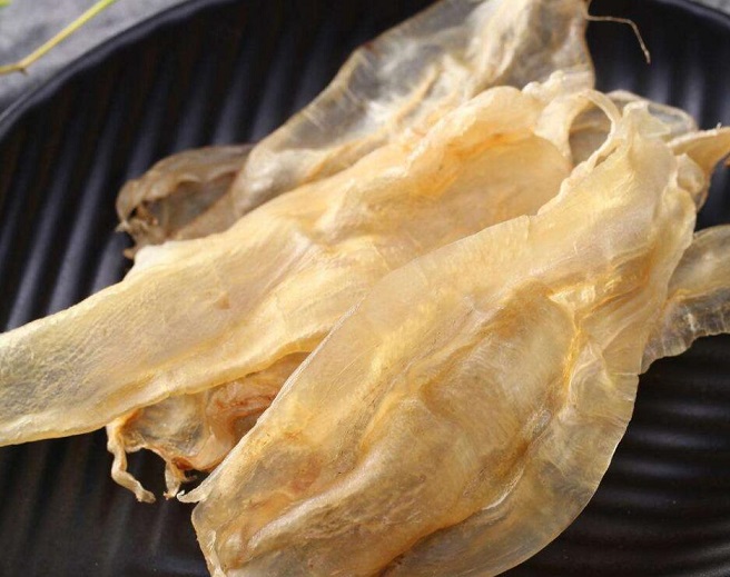 花胶大蒜炖鲍翅