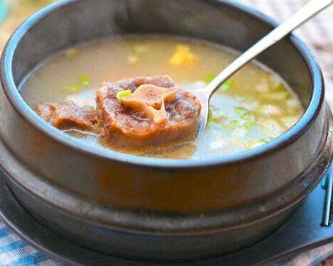 奶水不足咋办?教你做三道经典催奶汤水