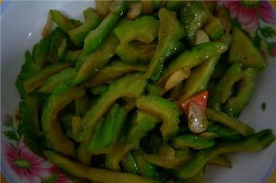 这样吃苦瓜能够帮助孕妈解决上火问题 这样吃苦瓜能够帮助孕妈解决上火问题