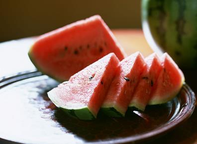 准妈妈们究竟能不能吃西瓜