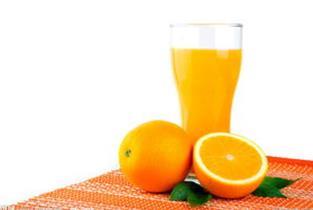 每天喝橙汁可以改善老年人的脑力