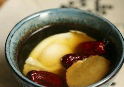 女性经期不妨试试红糖煮鸡蛋