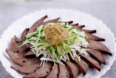 生肉颜色比较深补铁效果会更好一些