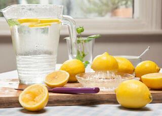 柠檬水泡法 4步泡出美味柠檬水
