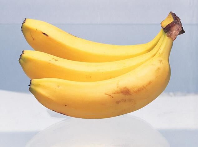 酸奶配香蕉调理肠胃助消化