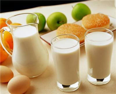 牛奶到底是否适合国人喝？