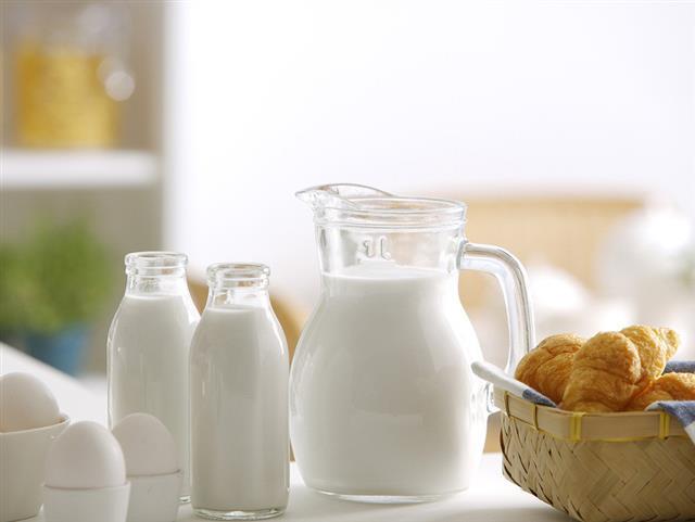 揭秘：牛奶真的致癌么?