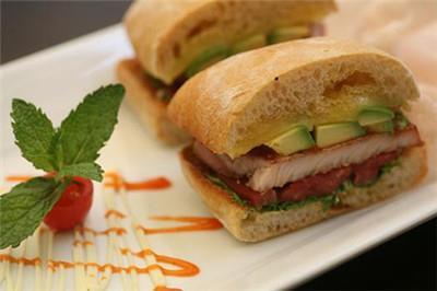 在越南人家做客必须要掌握哪些礼仪? 在越南人家做客必须要掌握哪些礼仪?