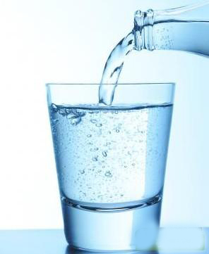 饭前喝水能减肥？