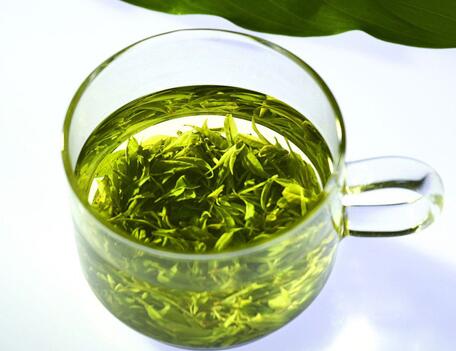 绿茶养生：保护心血管延缓衰老