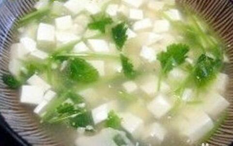 菠菜鸭血豆腐汤可以减肥吗？
