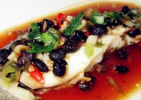 鱼头味美烹饪时吃多少比较好胃病