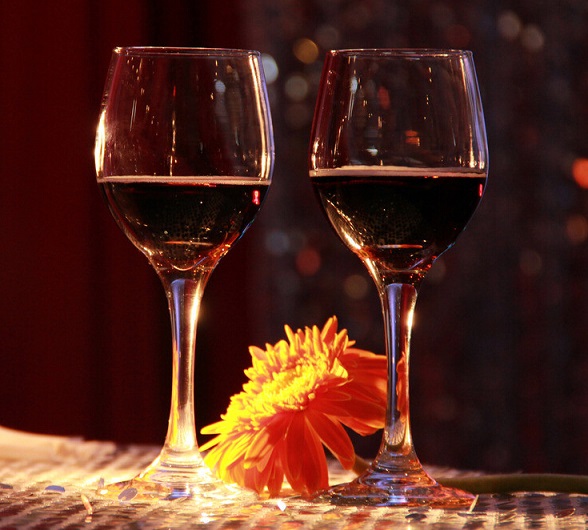 餐桌文化：葡萄酒的品酒礼仪