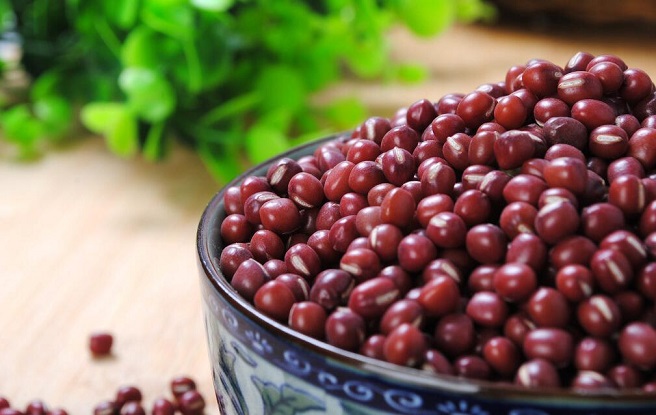 小豆的功效与作用_小豆的适合体质_小豆的食用禁忌