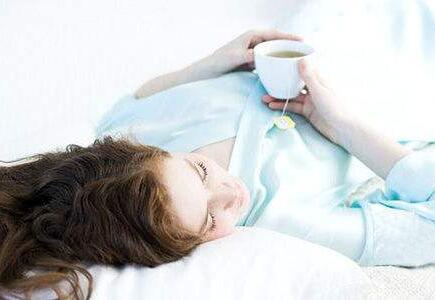 如何调整临睡前宝宝饮食习惯