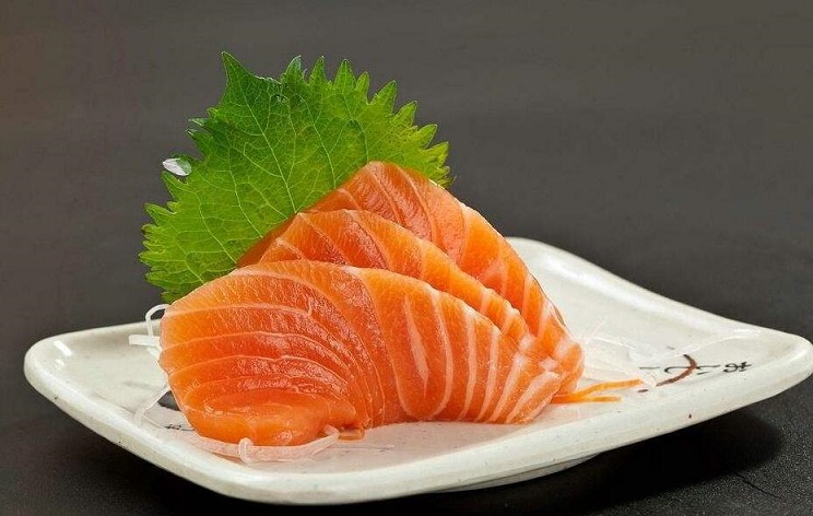 鲑鱼巧妙烹饪 变身美味瘦身食品美食