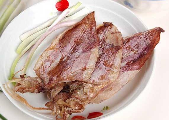 干鱿鱼能和茶叶一起吃吗/同吃_干鱿鱼和茶叶相克吗