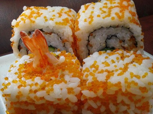 美味鱼类寿司 饮食要适量
