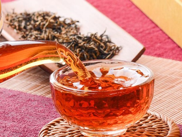 寒冷冬季喝红茶有利于心脏健康