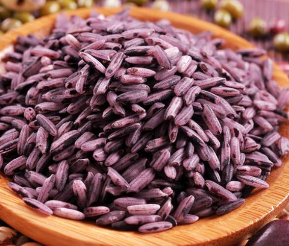 紫糯米的营养价值_食用禁忌_选购_食用效果_烹饪小技巧