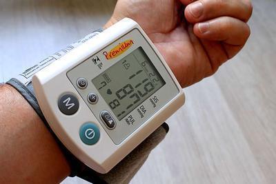 血压中的高压多少属于正常范围