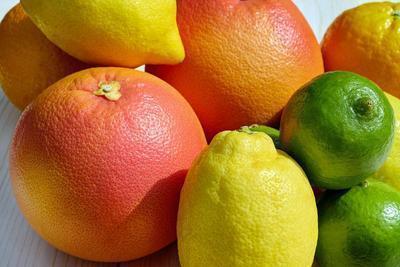 柚子降血糖吗 柚子的食用禁忌有哪些