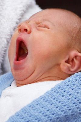 婴儿睡眠障碍怎么回事 婴儿睡眠障碍怎么办