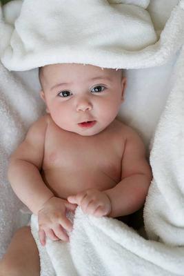 宝宝老是流口水衣服都湿了 一周岁宝宝一直流口水是什么原因