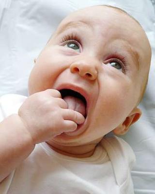 宝宝黄疸主要是看哪里 新生儿黄疸的治疗方法