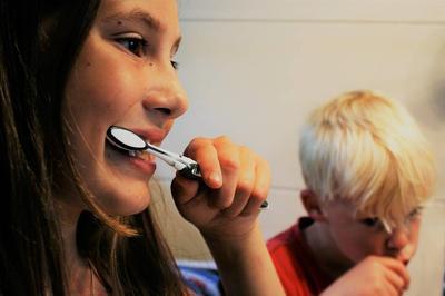 刷牙吃饭恶心干呕的原因 恶心干呕的解决方法