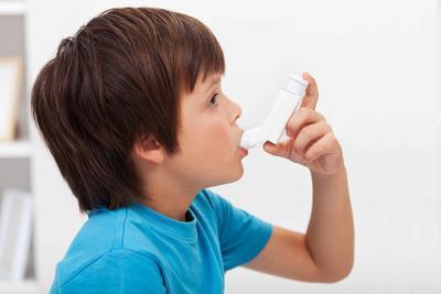 痰多粘稠造成喉咙发痒 咳嗽痰多是咽炎症状吗