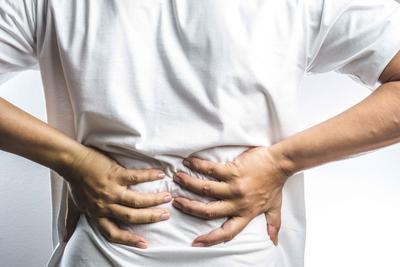 强直性脊髓炎的症状有哪些 强直性脊髓炎的检查有哪些