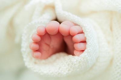宝宝肚脐臭是什么原因 新生儿肚脐怎么护理