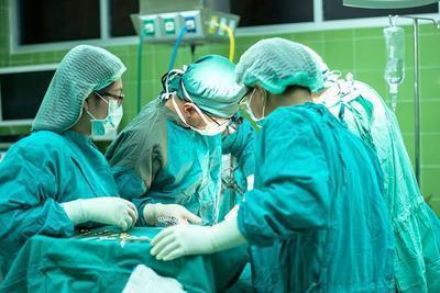 宫腹腔镜手术过程图 宫腹腔镜手术有什么优势