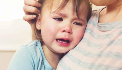六个月的宝宝感冒鼻塞怎么办 六个月的宝宝感冒鼻塞如何缓解注意什么
