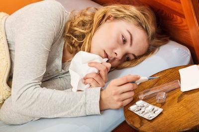 鼻窦炎打喷嚏原因是什么 鼻窦炎应该怎么治疗
